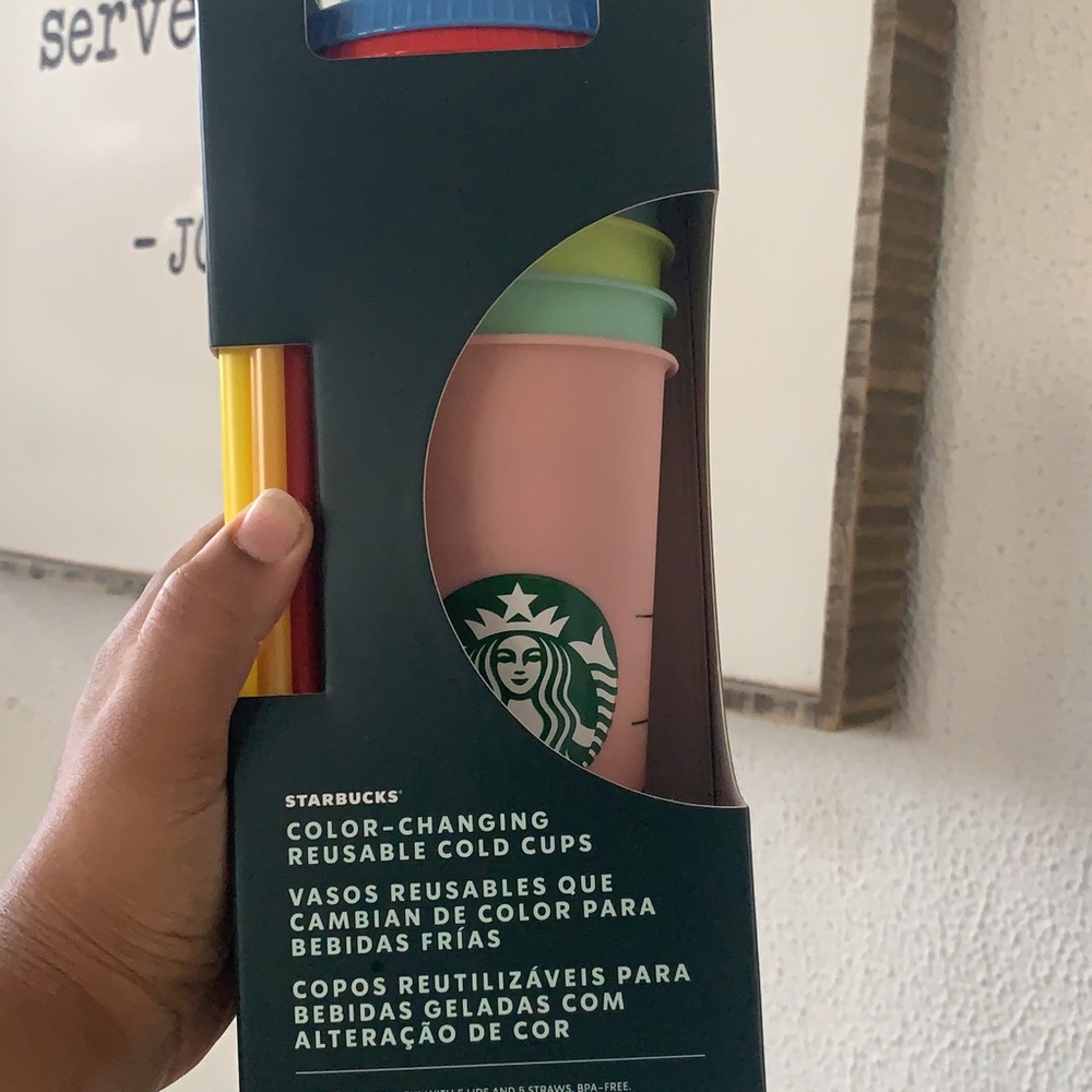 DIFFERENT COLORS | Starbucks color changing cups